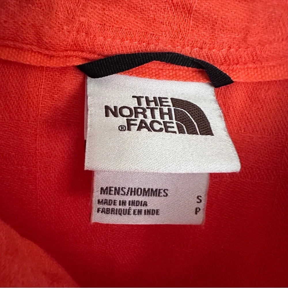 The North Face Men's Bold Orange Button-Down Short Sleeve Shirt Size Small
